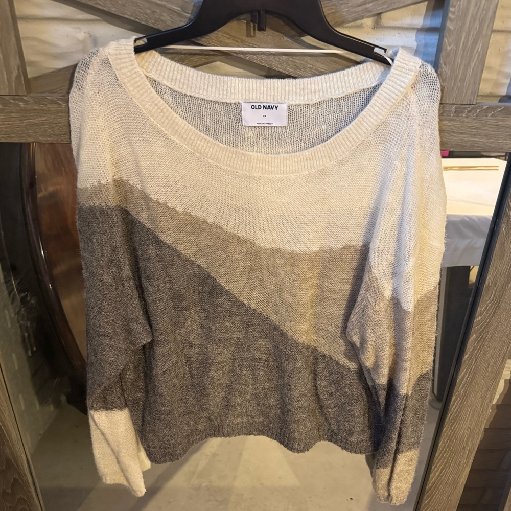 Old Navy Women’s 2XL Color Block Sweater